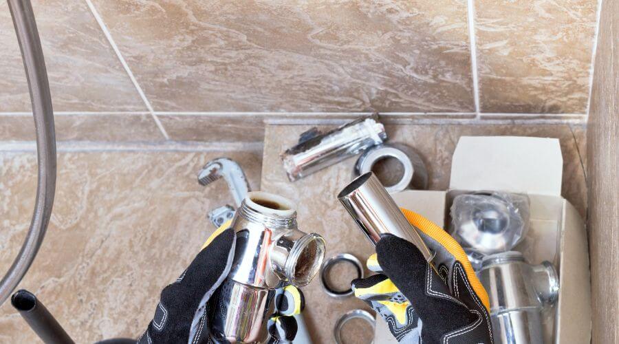 Professional gutter cleaning in Riverside, IA